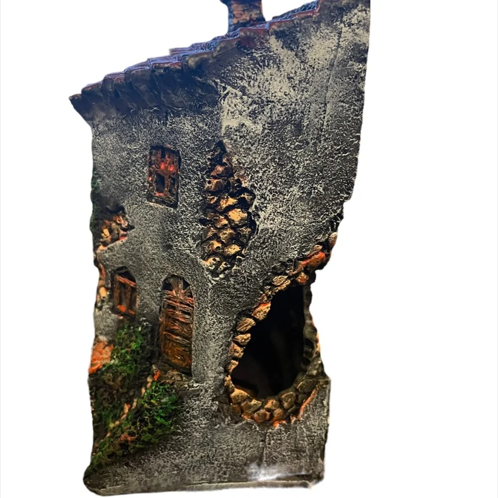 Old World Village Collection Corner House Entrance Aquarium Ornament Aquatic NEW